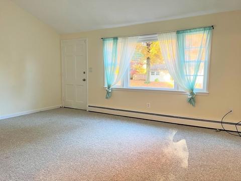 186 Corcoran Blvd, Springfield, MA 01118 photo 13