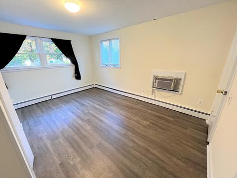 186 Corcoran Blvd, Springfield, MA 01118 photo 14