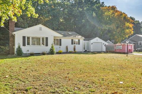 65 Glenvale St, Springfield, MA 01119 photo 3