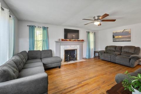 65 Glenvale St, Springfield, MA 01119 photo 12