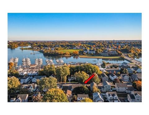 14 Bates St, Danvers, MA 01923 photo 8