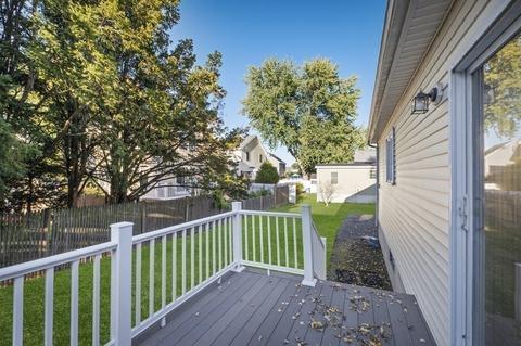 14 Bates St, Danvers, MA 01923 photo 25