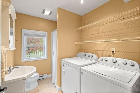 1295 Millbury St #A, Worcester, MA 01608 photo 18