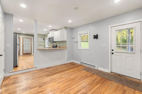 1295 Millbury St #A, Worcester, MA 01608 photo 9