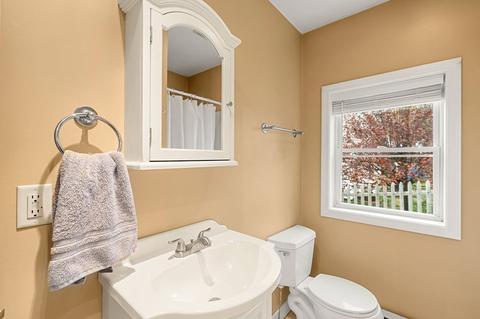 1295 Millbury St #A, Worcester, MA 01608 photo 17