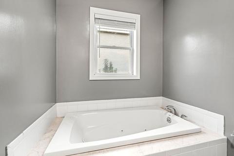 1295 Millbury St #A, Worcester, MA 01608 photo 20