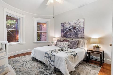10 Claflin Rd #3, Brookline, MA 02445 photo 11
