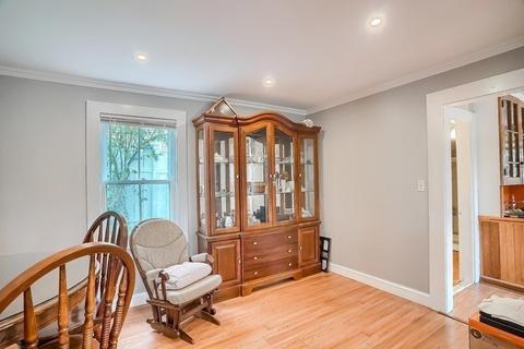 22 Washington Ave, Bourne, MA 02532 photo 11