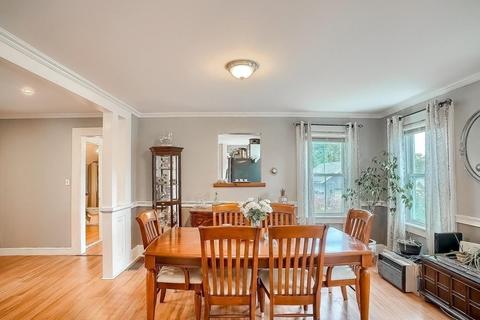 22 Washington Ave, Bourne, MA 02532 photo 5