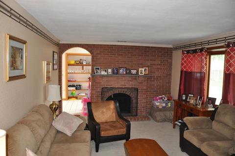 16 Hicks St, Springfield, MA 01104 photo 7