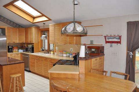 16 Hicks St, Springfield, MA 01104 photo 3