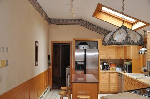 16 Hicks St, Springfield, MA 01104 photo 4