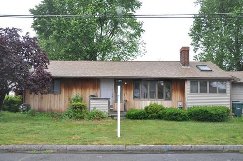 16 Hicks St, Springfield, MA 01104 photo 10