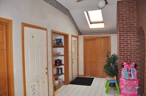 16 Hicks St, Springfield, MA 01104 photo 6