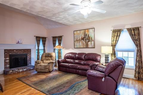8 W Ledge Rd, Clinton, MA 01510 photo 4