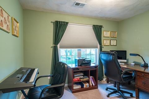 8 W Ledge Rd, Clinton, MA 01510 photo 14