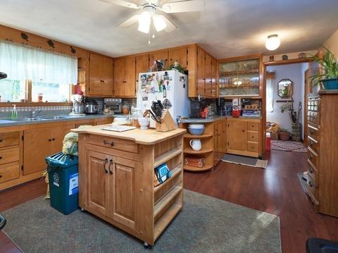 30 Trahan Ave, Worcester, MA 01604 photo 8