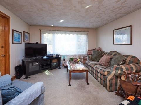 30 Trahan Ave, Worcester, MA 01604 photo 12