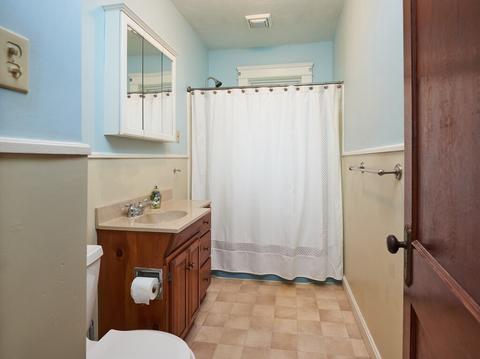 30 Trahan Ave, Worcester, MA 01604 photo 36