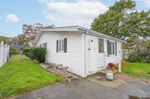 9 Swift Ave, Wareham, MA 02571 photo 4