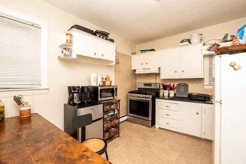 32 30 Dickinson St, Fall River, MA 02721 photo 21