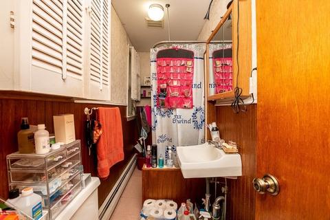 32 30 Dickinson St, Fall River, MA 02721 photo 9