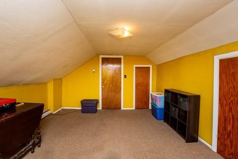 32 30 Dickinson St, Fall River, MA 02721 photo 8