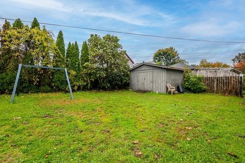 32 30 Dickinson St, Fall River, MA 02721 photo 17