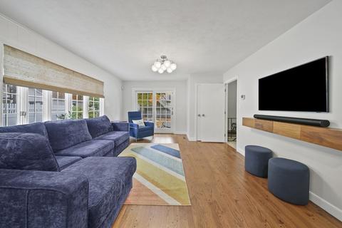 25 Prospect St, Reading, MA 01867 photo 4