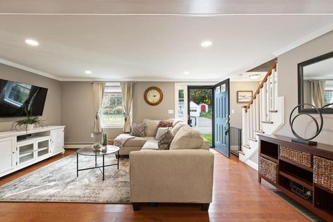 16 Wright St, North Reading, MA 01864 photo 6