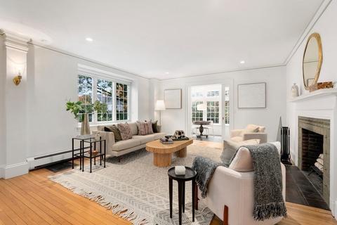 11 Hillside Rd, Wellesley, MA 02481 photo 4