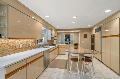 17 Lantern Rd, Framingham, MA 01702 photo 8