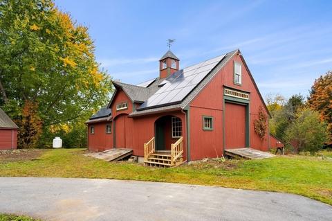 517 Forest St, Dunstable, MA 01827 photo 2