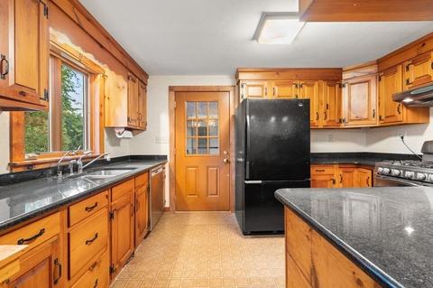 517 Forest St, Dunstable, MA 01827 photo 9