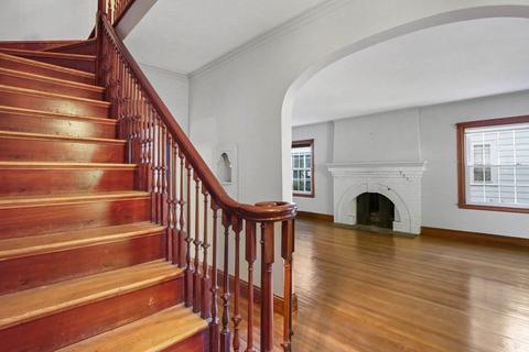32 S Flagg St, Worcester, MA 01602 photo 6
