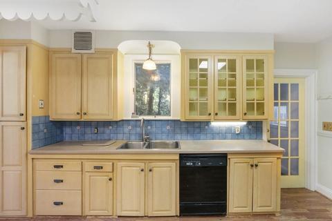 32 S Flagg St, Worcester, MA 01602 photo 13