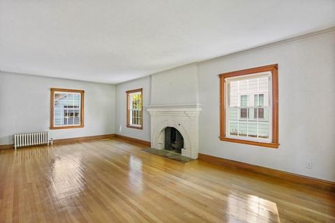 32 S Flagg St, Worcester, MA 01602 photo 8
