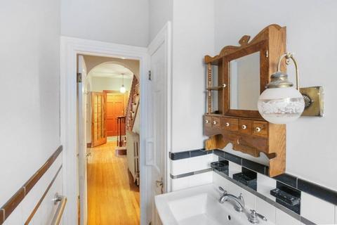 32 S Flagg St, Worcester, MA 01602 photo 11