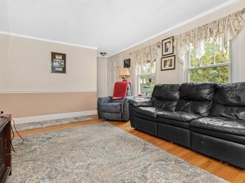 40 Bayard St, Dedham, MA 02026 photo 8