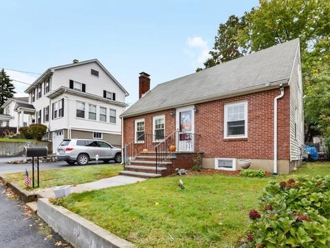 40 Bayard St, Dedham, MA 02026 photo 3