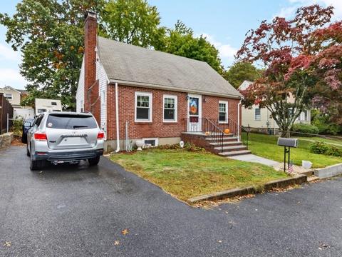 40 Bayard St, Dedham, MA 02026 photo 1