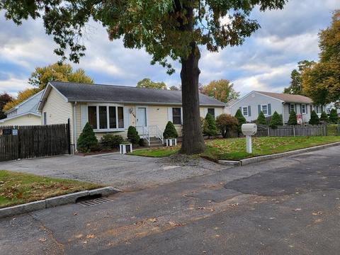 246 Lamont, Springfield, MA 01119 photo 1