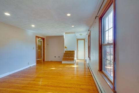 21 Franklin St, Reading, MA 01867 photo 8