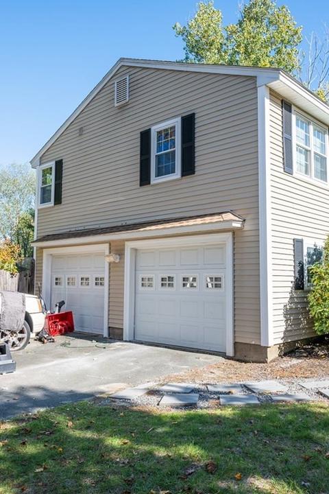 7 Arrowhead Rd, Danvers, MA 01923 photo 3
