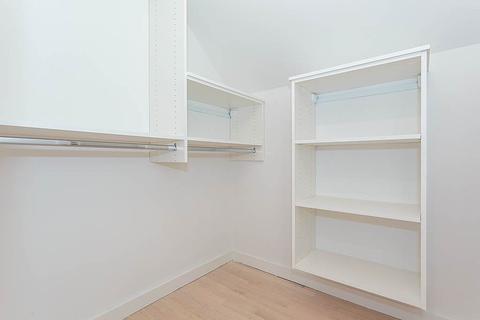 16 Thistle Ave, Milton, MA 02186 photo 25