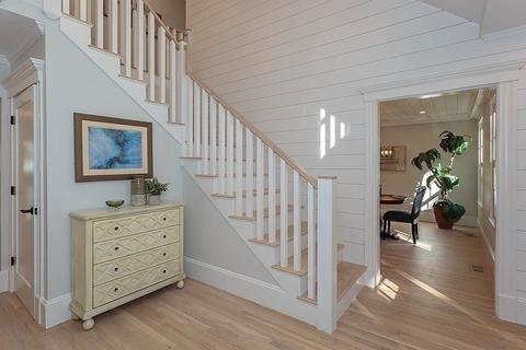 16 Thistle Ave, Milton, MA 02186 photo 8