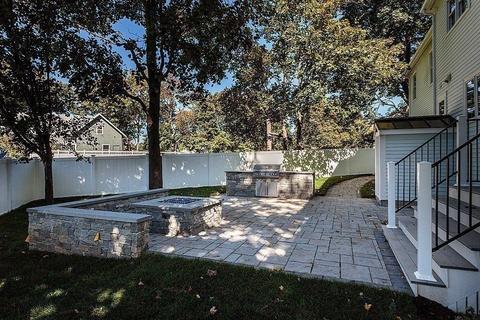 16 Thistle Ave, Milton, MA 02186 photo 4
