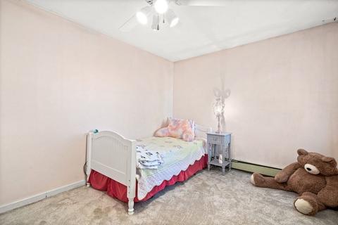 37 Temple St, Reading, MA 01867 photo 14