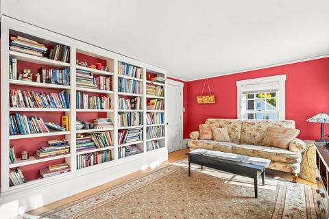 37 Temple St, Reading, MA 01867 photo 19