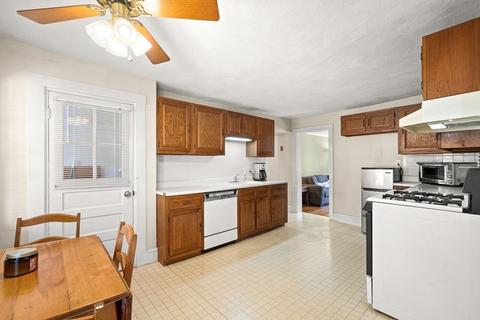 37 Temple St, Reading, MA 01867 photo 10